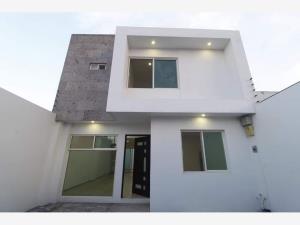 Casa en venta en Potrero de Fray Ramón, Lagos de Moreno — foto 2 de 9