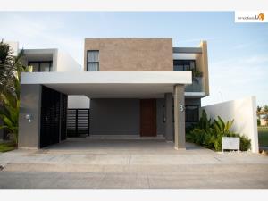 Casa en El Dorado Residencial, Boca del Río, Veracruz de Ignacio de la Llave