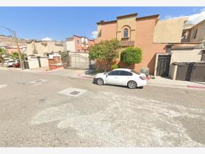 Casa en venta en Lago Sur, Tijuana — foto 2 de 7