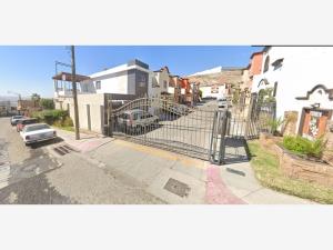 Casa en venta en Lago Sur, Tijuana — foto 3 de 6