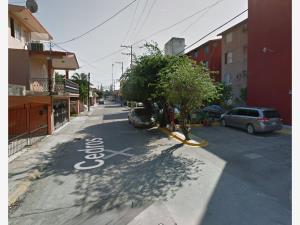 Casa en venta en Los Laureles, Poza Rica de Hidalgo — foto 2 de 6