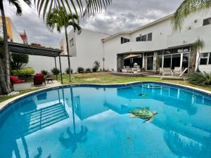 Casa en venta en Rancho Cortes, Cuernavaca — foto 2 de 16
