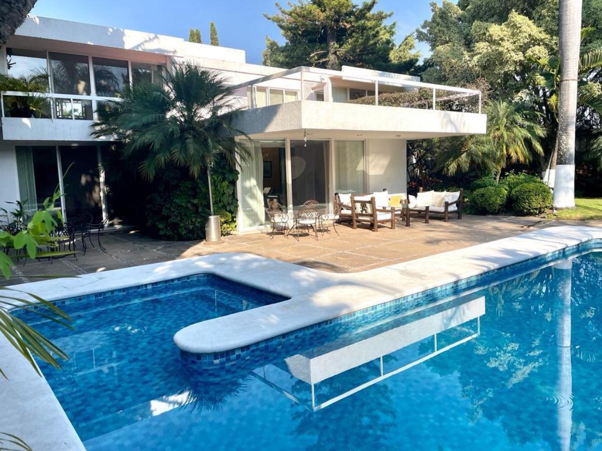 Casa en venta en Rancho Tetela, Cuernavaca — foto 1 de 25