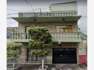 Casa en Fernando Casas Aleman, Gustavo A. Madero, Ciudad de México
