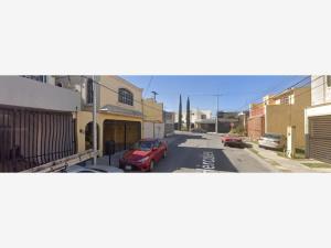 Casa en venta en Real Anahuac, San Nicolás de los Garza — foto 3 de 13