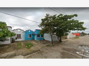 Casa en venta en Ciudad Olmeca, Coatzacoalcos — foto 2 de 7