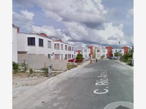 Casa en venta en Galaxia del Carmen I, Playa del Carmen — foto 3 de 6