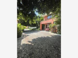 Casa en venta y renta en Chapultepec, Cuernavaca, Morelos