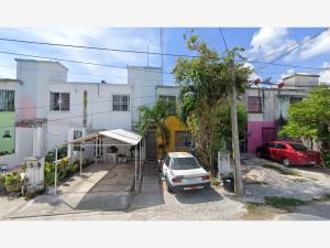 Casa en Galaxia del Carmen I, Playa del Carmen, Quintana Roo — foto 1 de 5
