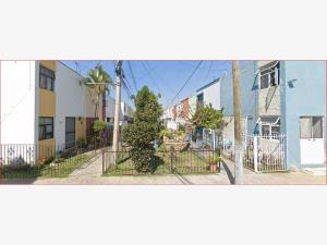 Casa en venta en Unidad Díaz Ordaz, Zapopan — foto 2 de 10