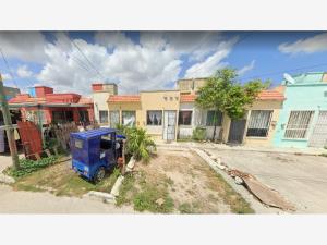 Casa en Villas Otoch, Benito Juárez, Quintana Roo