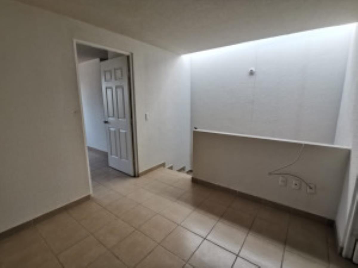 Casa en venta en Los Héroes León, León