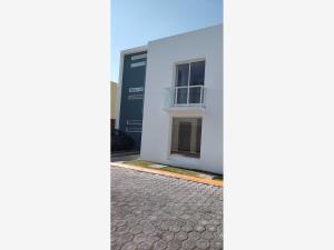 Casa en venta en Agrícola Lázaro Cárdenas, Metepec — foto 2 de 10
