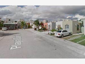 Casa en venta en Misión Villamar I, Playa del Carmen — foto 2 de 4