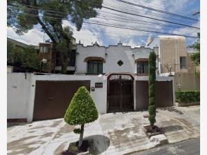 Casa en venta en La Esmeralda, Gustavo A. Madero, Ciudad de México Casa en venta en La Esmeralda, Gustavo A. Madero, Ciudad de México