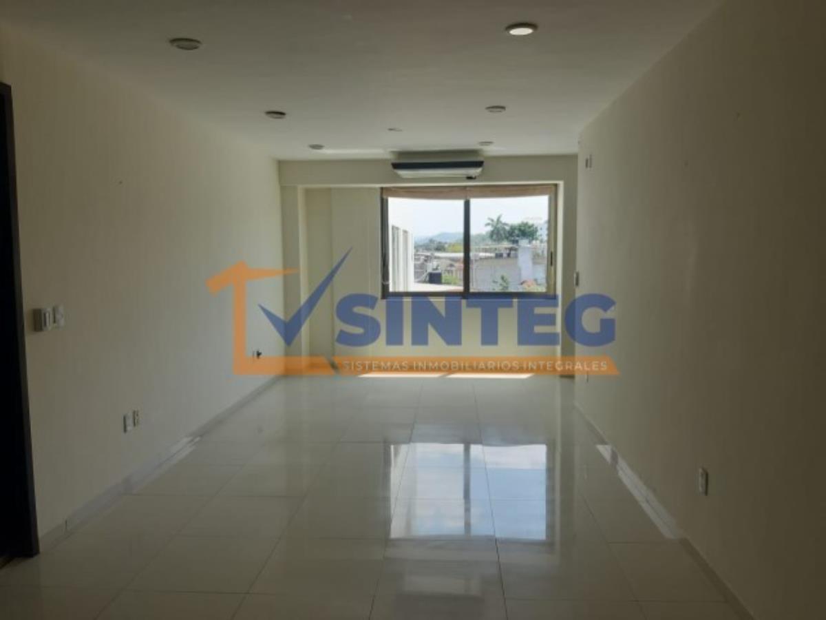 Edificio en venta en Chapultepec, Poza Rica de Hidalgo — foto 1 de 10