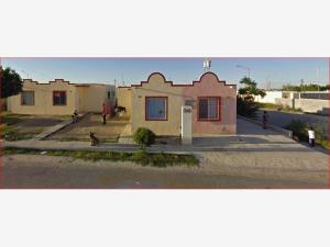 Casa en venta en Villas de Oradel, Nuevo Laredo — foto 3 de 10