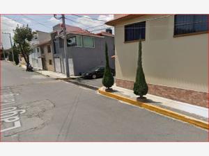 Casa en venta en Ocho Cedros, Toluca — foto 2 de 10