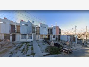 Casa en Los Valles, Tijuana, Baja California
