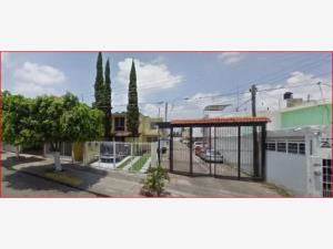 Casa en venta en Jardines Del Auditorio, Zapopan — foto 3 de 12