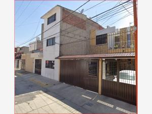Casa en Prado Vallejo, Tlalnepantla de Baz, México