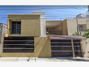 Casa en Los Alcanfores, Querétaro, Querétaro
