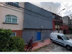 Casa en venta en Martires de Rio Blanco, Gustavo A. Madero — foto 2 de 7