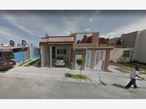 Casa en Misión del Valle II, Morelia, Michoacán de Ocampo