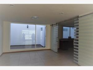 Casa en venta en Coaxustenco, Metepec — foto 3 de 16