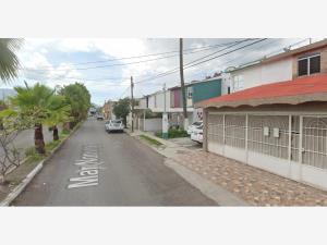 Casa en venta en Valle del Country, Tepic — foto 3 de 12