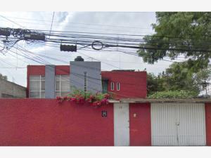 Casa en Viejo Ejido de Santa Úrsula Coapa, Coyoacán, Ciudad de México