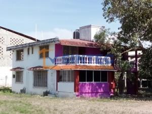 Casa en venta en La Isla (Kilómetro 10), Tihuatlán — foto 2 de 8