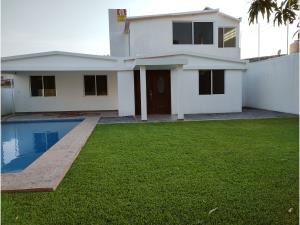 Casa en venta en Vergeles de Oaxtepec, Yautepec, Morelos Casa en venta en Vergeles de Oaxtepec, Yautepec, Morelos