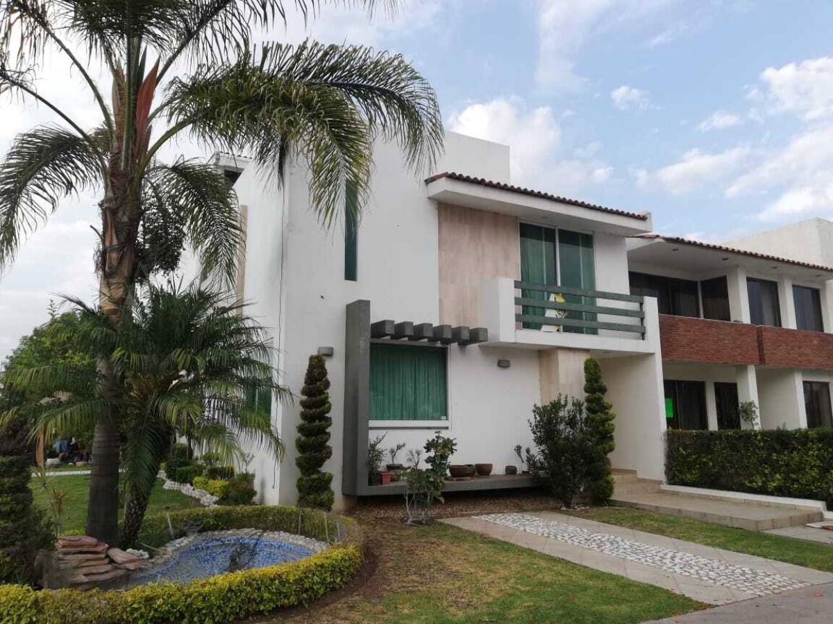 Casa en renta en San Antonio de Ayala, Irapuato — foto 1 de 39