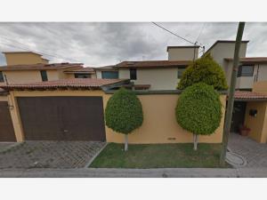 Casa en Villas del Mesón, Querétaro, Querétaro