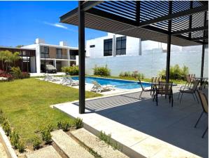 Casa en venta en Las Jarretaderas, Bahía de Banderas, Nayarit - Moderna y bien ubicada