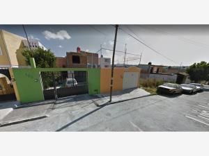 Casa en Leona Vicario, Morelia, Michoacán de Ocampo