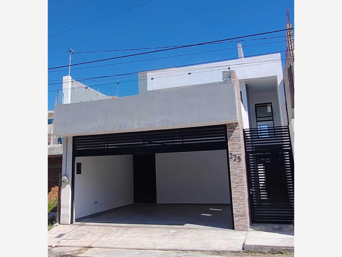 Casa en venta en Graciano Sánchez Romo, Boca del Río — foto 1 de 8