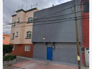Casa en venta en Martires de Rio Blanco, Gustavo A. Madero — foto 2 de 10