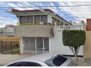 Casa en Boulevares, Naucalpan de Juárez, México