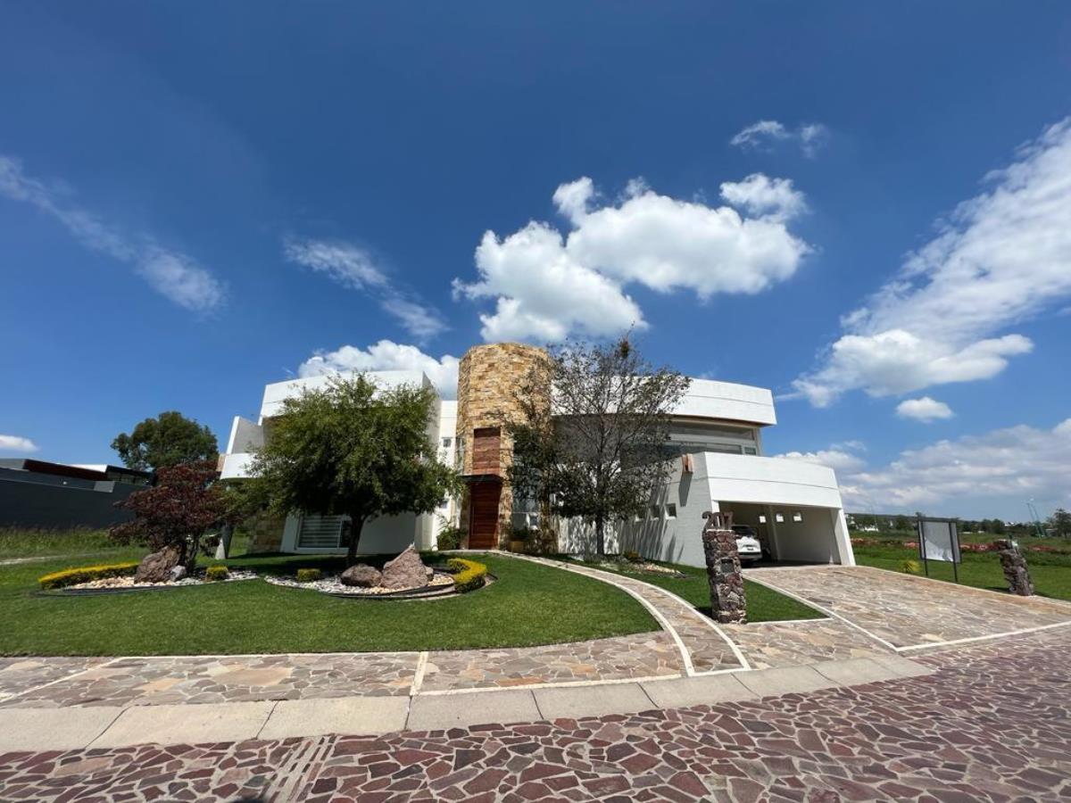 Casa en venta en Country Club Gran Jardín, León — foto 1 de 29