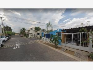 Casa en venta en Lomas de Curiel, San Pedro Tlaquepaque — foto 3 de 6