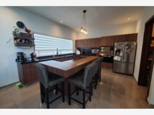 Casa en venta en Rincón de Alcántara, Saltillo — foto 2 de 9