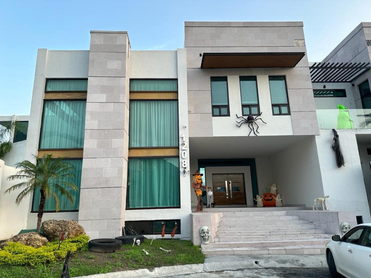 Casa en venta en Residencial Canterías, Monterrey — foto 1 de 13