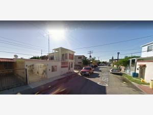 Casa en venta en INFONAVIT Fundadores, Nuevo Laredo — foto 2 de 7
