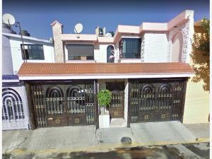 Casa en venta en Bosques del Valle 1a Sección, Coacalco de Berriozábal, México