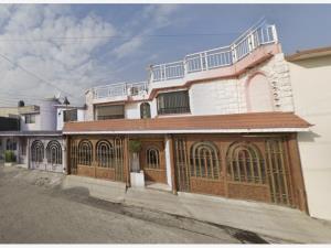 Casa en venta en Bosques del Valle 1a Sección, Coacalco de Berriozábal — foto 2 de 10