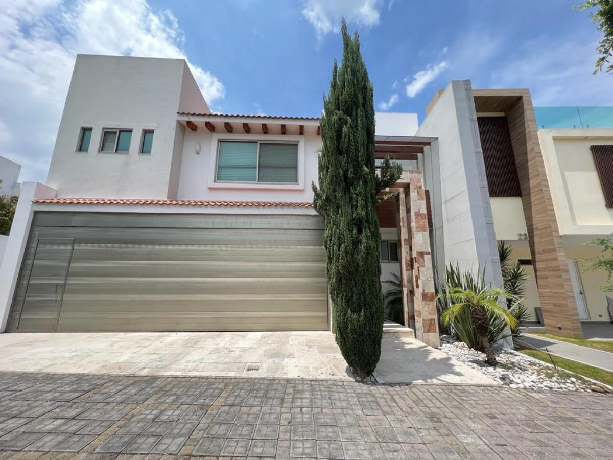 Casa en venta en Lomas de Angelópolis, San Andrés Cholula — foto 1 de 16