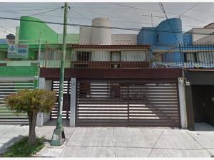 Casa en venta en Prado Coapa 1A Sección, Tlalpan — foto 2 de 5