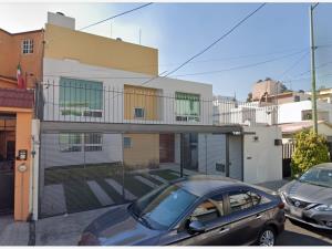 Casa en venta en Prado Coapa 2A Sección, Tlalpan — foto 2 de 5